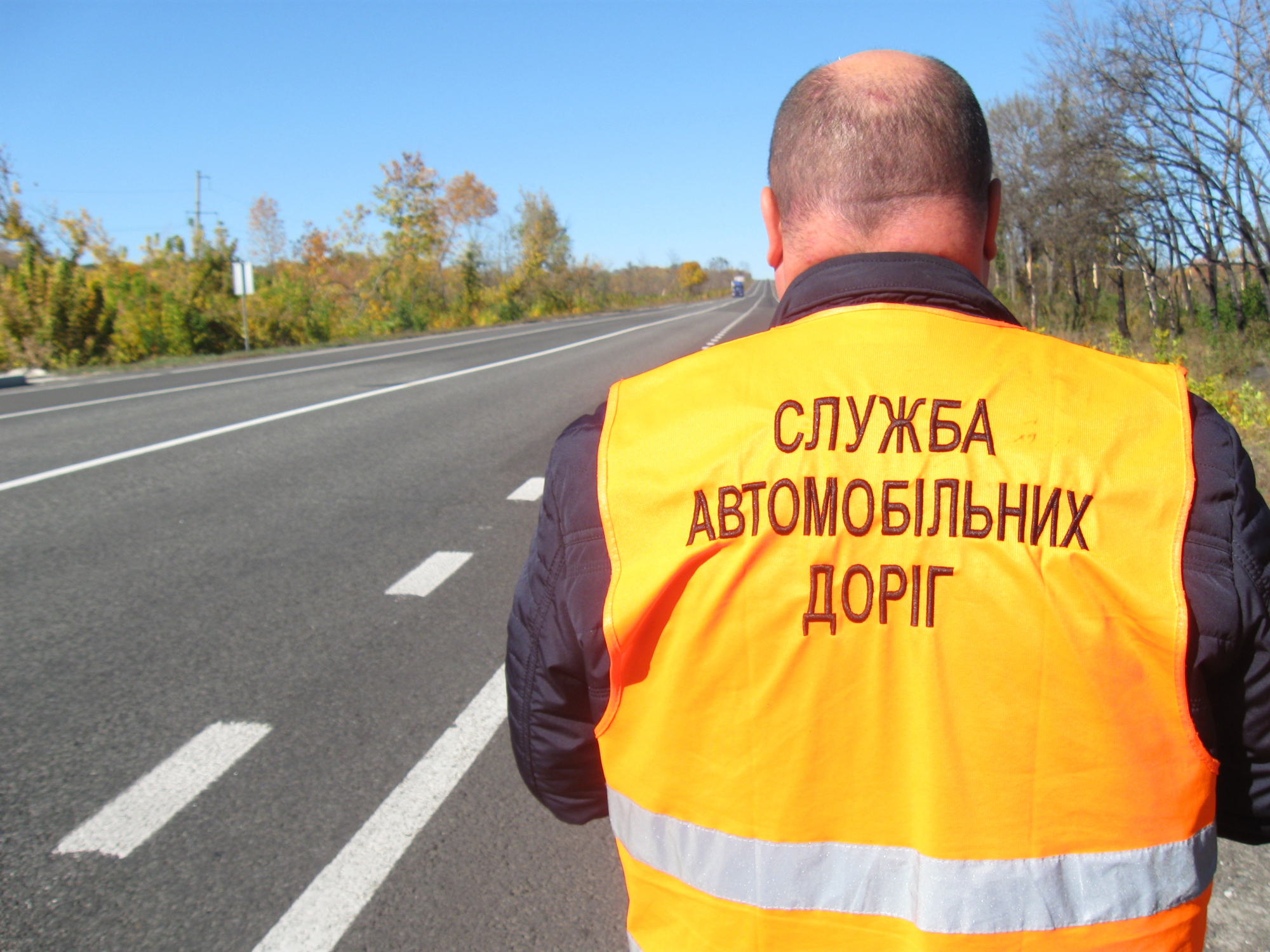 Начальник областного автодора на Донетчине сбежал от журналистов