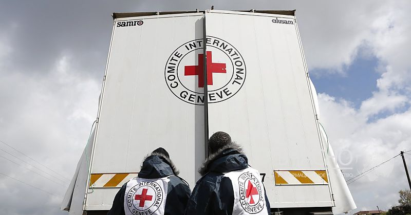 Красный Крест направил в ОРДЛО 12 грузовиков с гуманитарной помощью