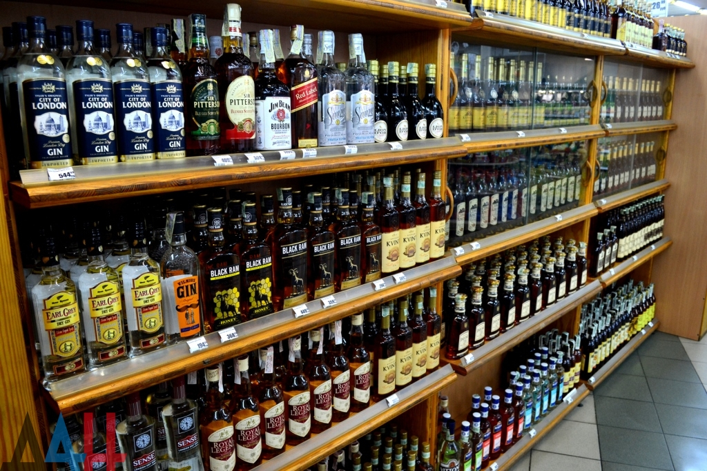 В "ДНР" подорожал алкоголь: причина