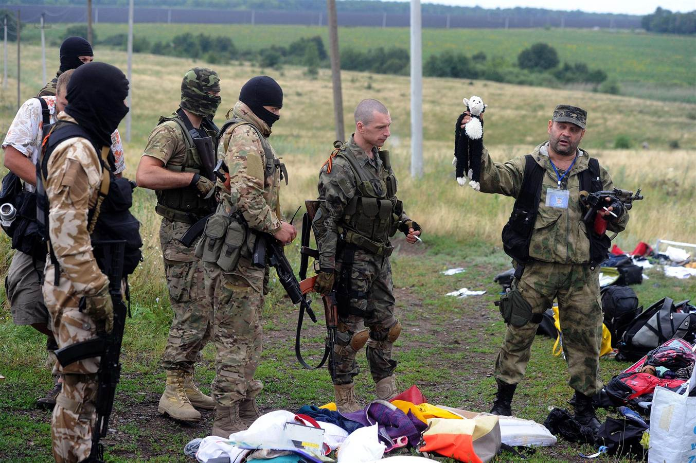 В "ДНР" назвали ложью то, что боевики вели себя неподобающе на месте катастрофы МН17