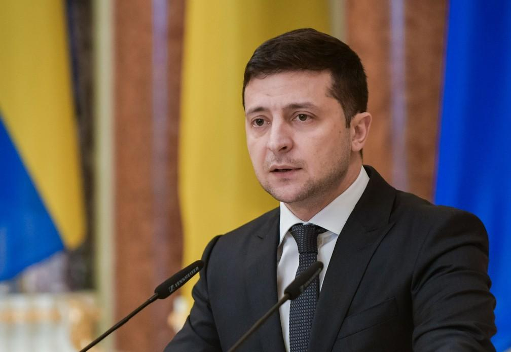 Зеленский призвал Кабмин создать Мемориал погибшим украинским героям в войне на Донбассе