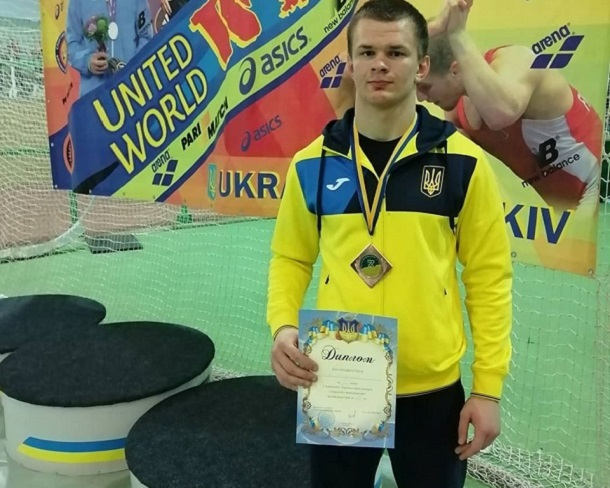 Борец из Краматорска стал призером Чемпионата Украины