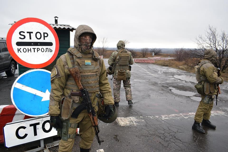 В ООС дали пояснения по ограничительным мерам: кому можно пересекать границу с Донецкой и Луганской областями