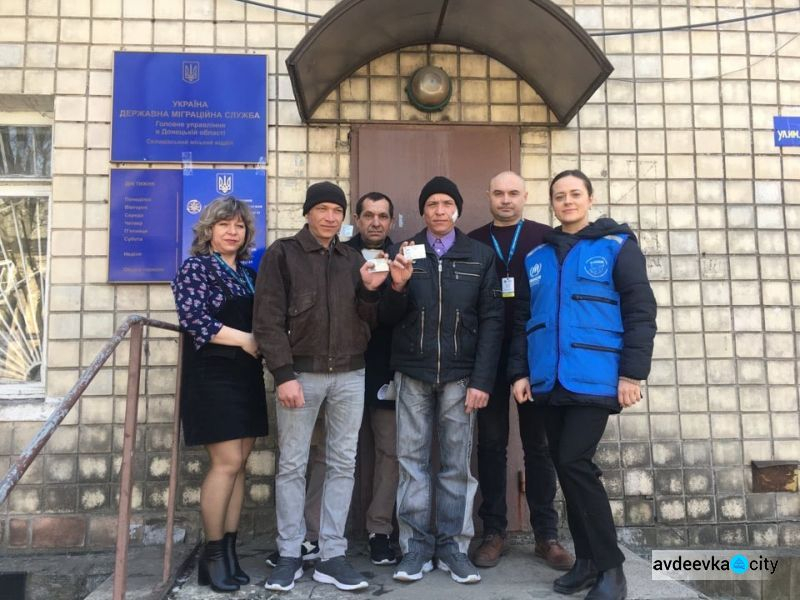 Волонтеры помогли троим жителям села Водяного получить паспорта
