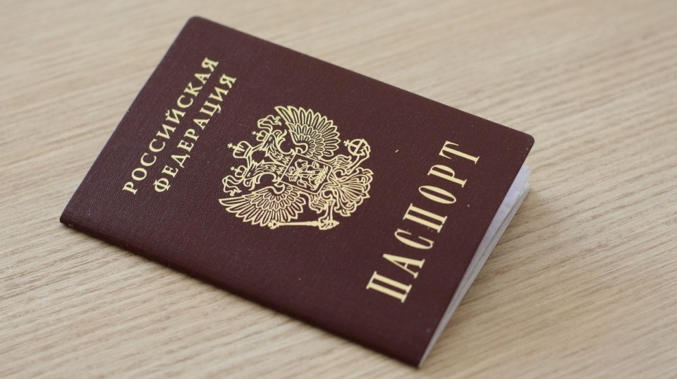 Жителям ОРДО, которые выезжают в РФ за паспортами, разрешают не соблюдать самоизоляцию