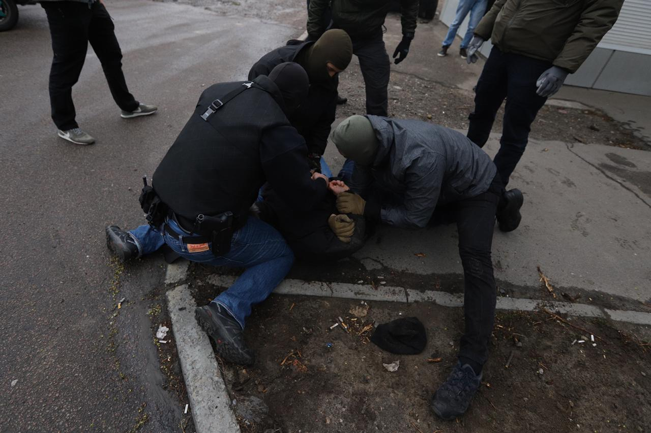 Правоохранители задержали генерал-майора СБУ по подозрению в государственной измене в пользу РФ