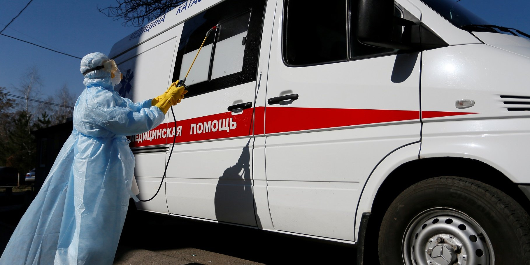 В ОРЛО введен карантин в больницах и закрыты кладбища