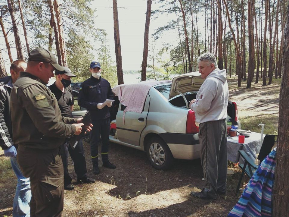 Инспекторы лесного хозяйства Лиманщины провели рейды среди отдыхающих у озер