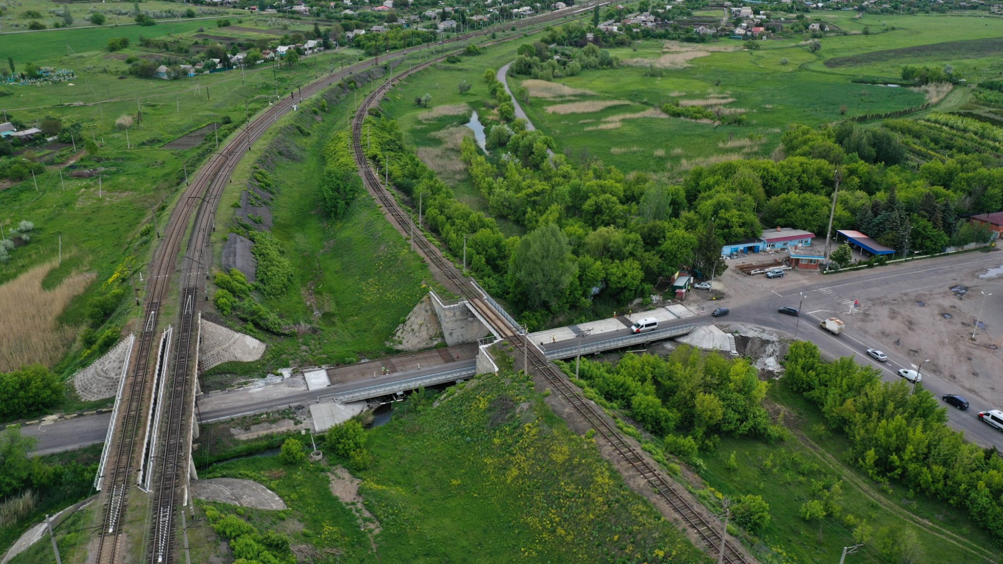 В Донецкой области продолжается ремонт международной трассы Киев - Должанский