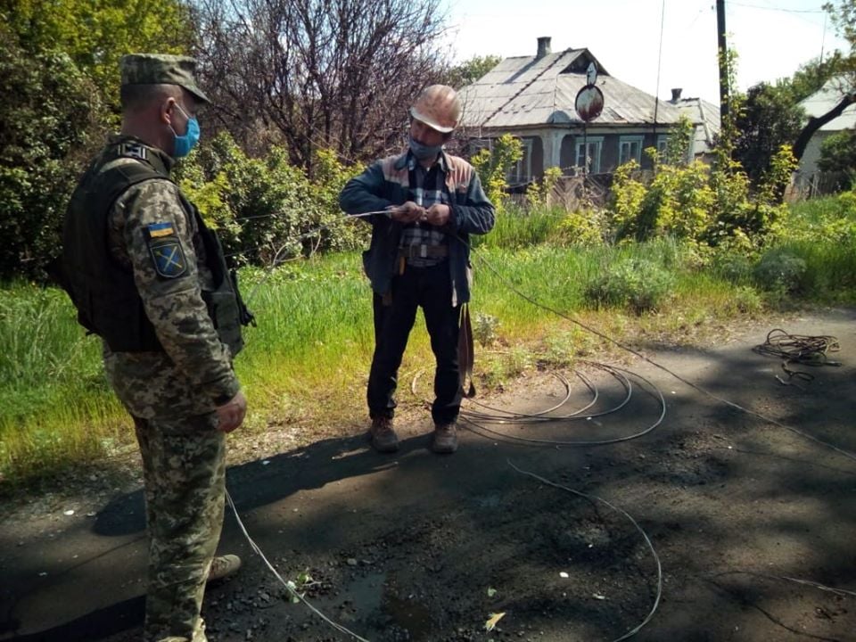 Представители ООС продолжают активно оказывать поддержку гражданскому населению Донбасса: фото