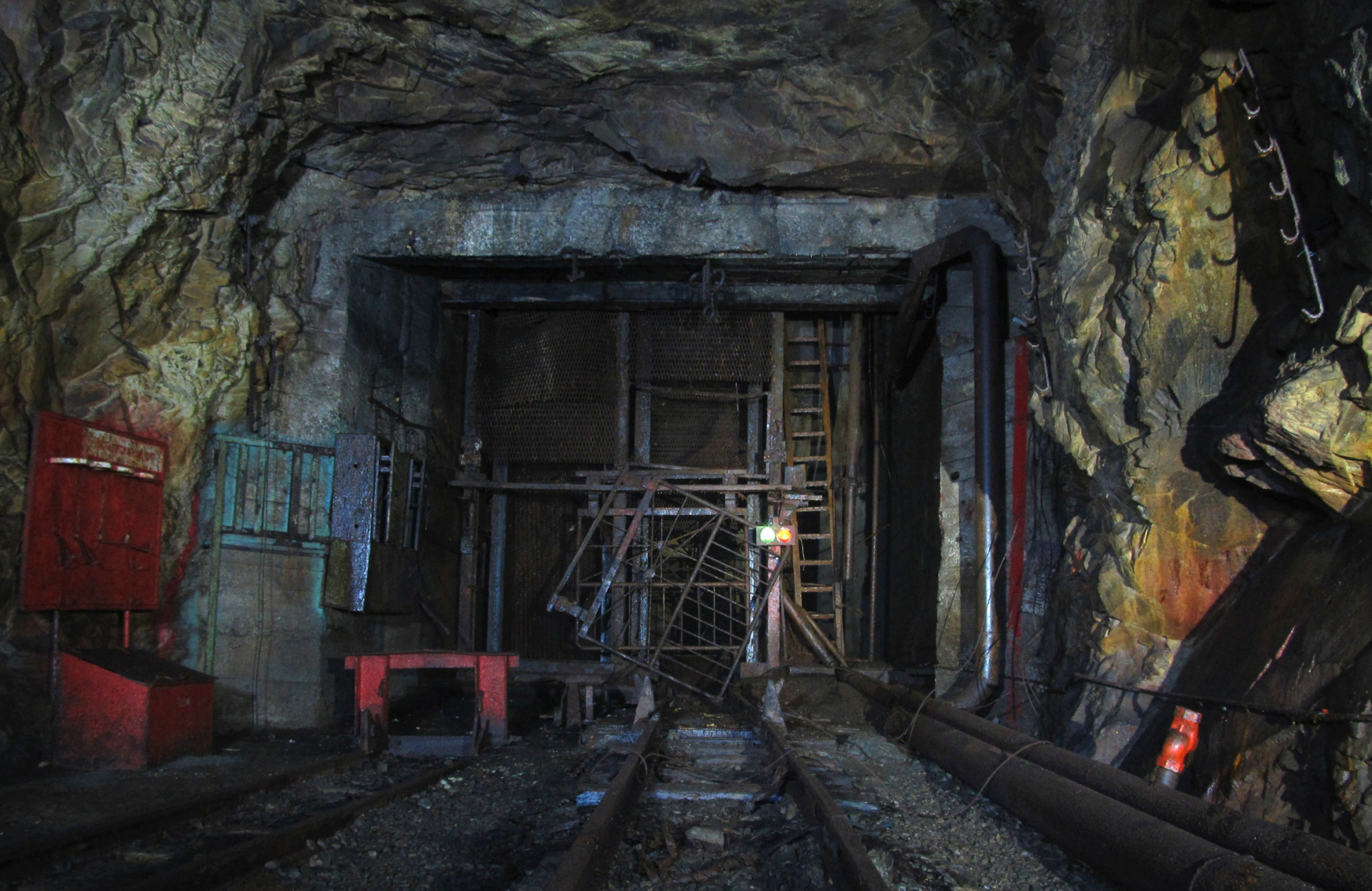 Правозащитники заявили, что в ОРДЛО за время оккупации закрыли 70% шахт