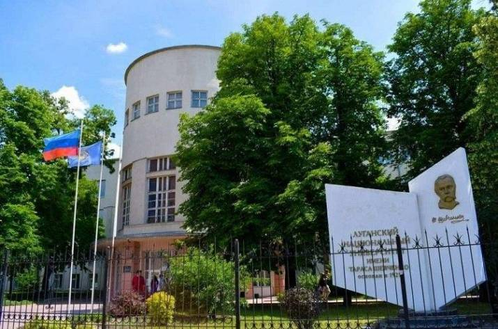 В оккупированном Луганске проведут "оптимизацию" - в "вузах" и сократят ряд "специальностей"