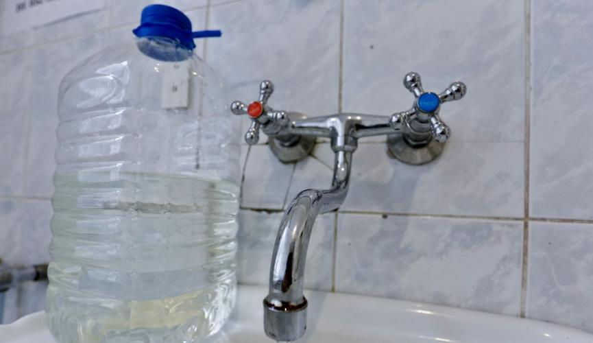 Жители Дружковки требуют от исполкома решить проблему водоснабжения: видео