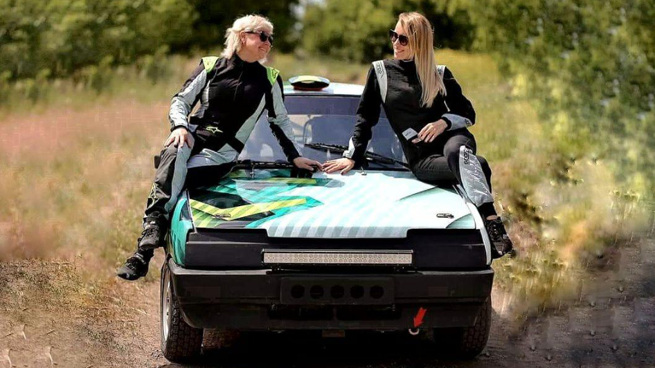 Спортсменки из Дружковки взяли "серебро" на автогонках в Одессе
