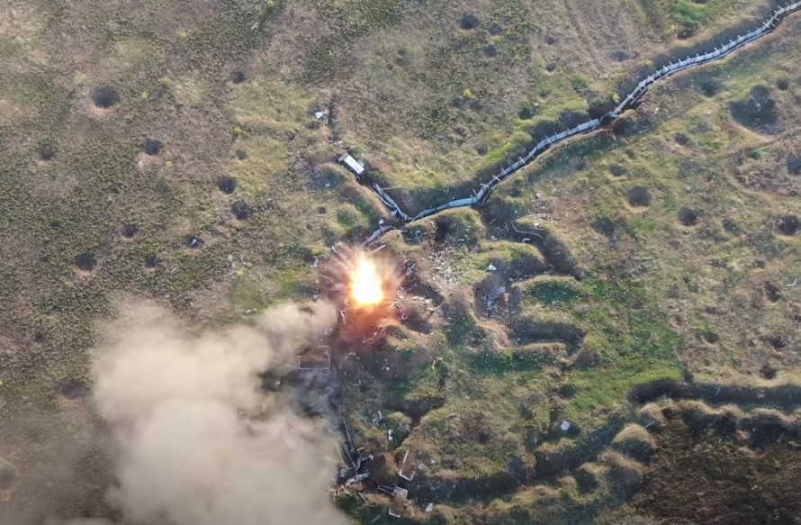 В сети появилось видео уничтожения минометной позиции боевиков на оккупированной Донетчине