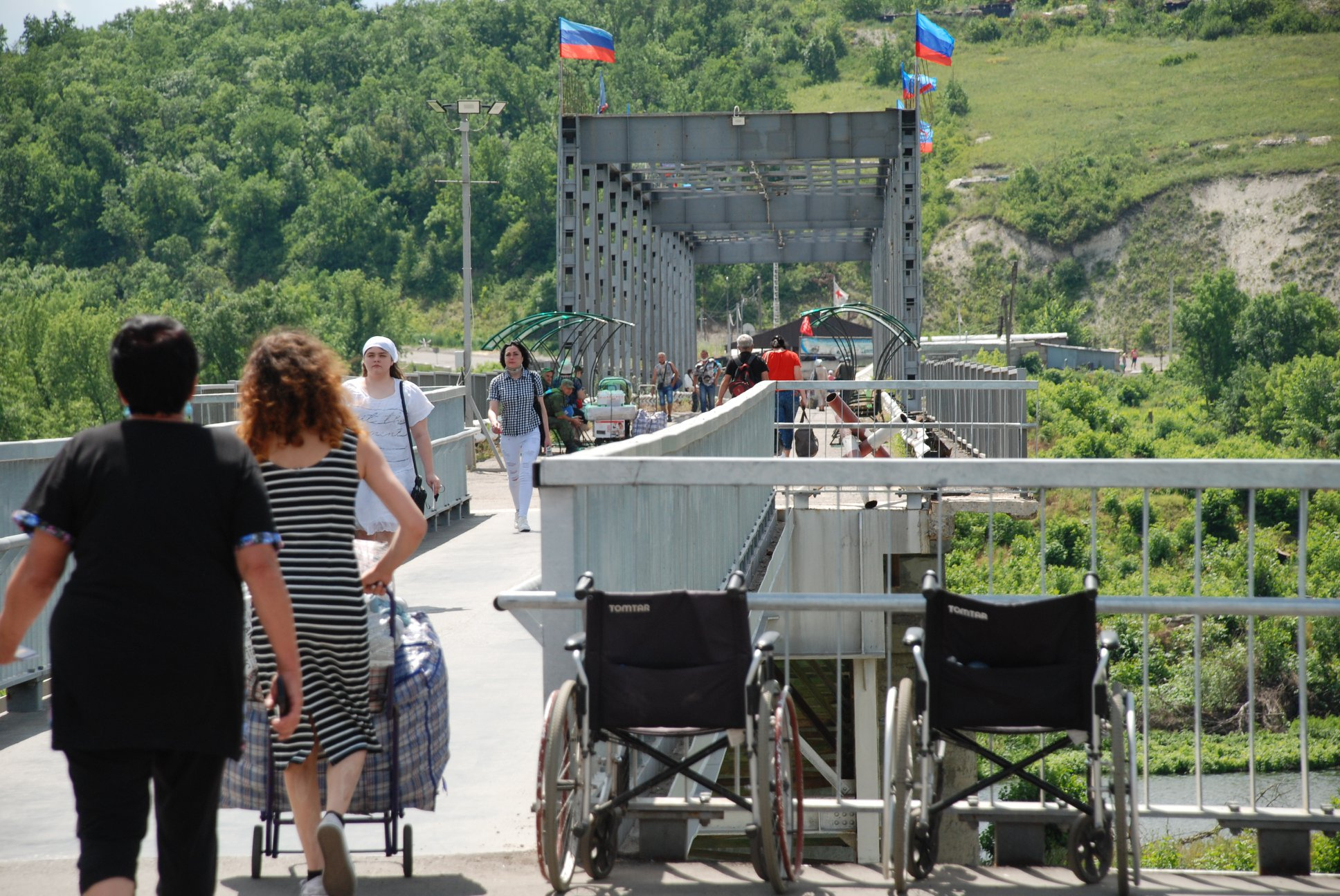 В "ЛНР" заявили, что 29 июня их КПП в Станице Луганской не будет работать несколько часов