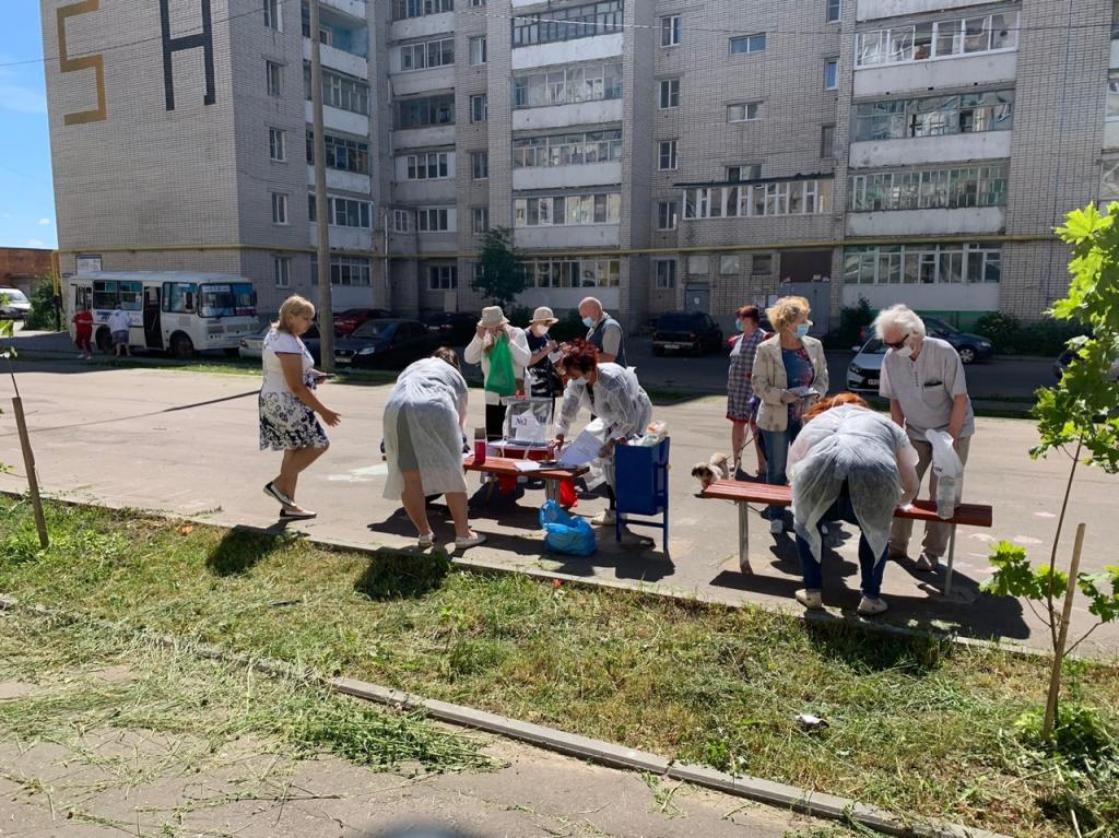 Людей, ездивших из ОРДО голосовать в Россию, бросили ночевать на улице