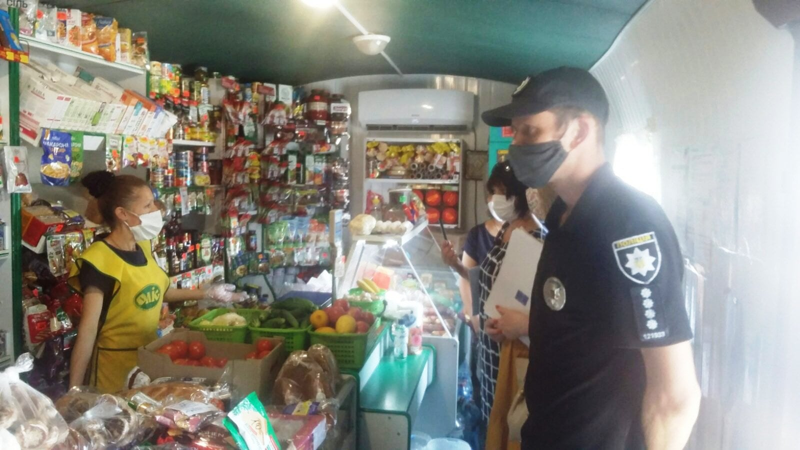 В Новопсковской ОТГ проверили работу магазинов в условиях карантина