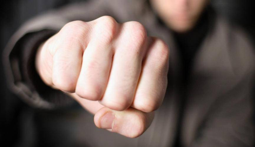 На Донетчине осудили мужчину, ударившего женщину кулаком в лицо за украинский язык