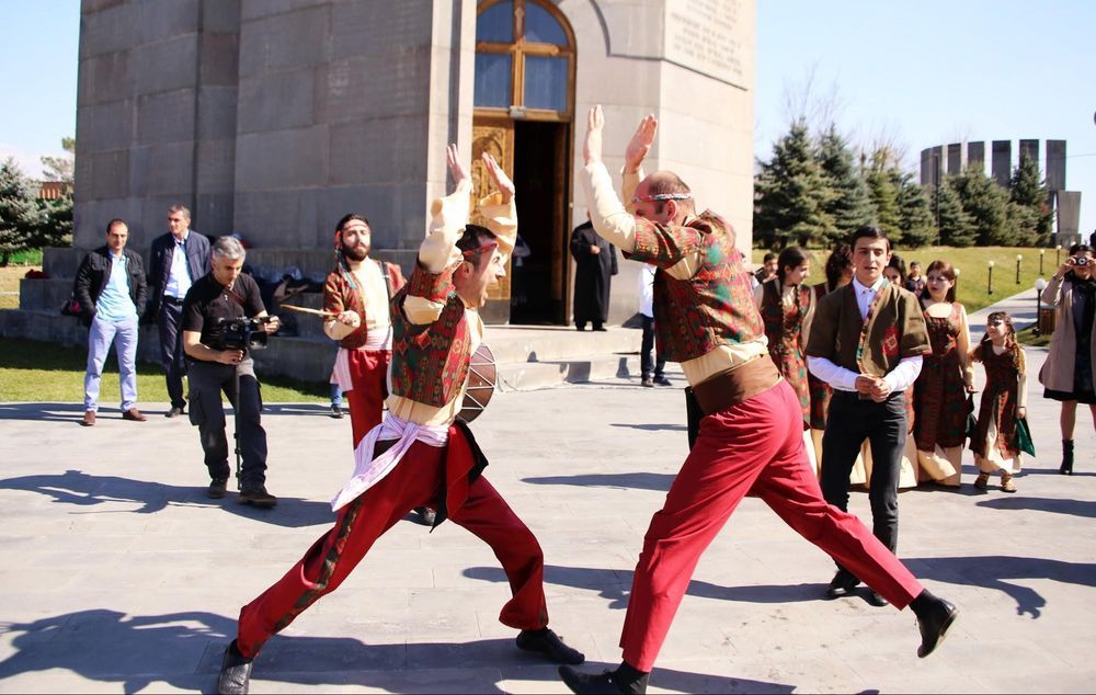 Народ с трехтысячелетней культурой: как на Луганщине живет армянская диаспора