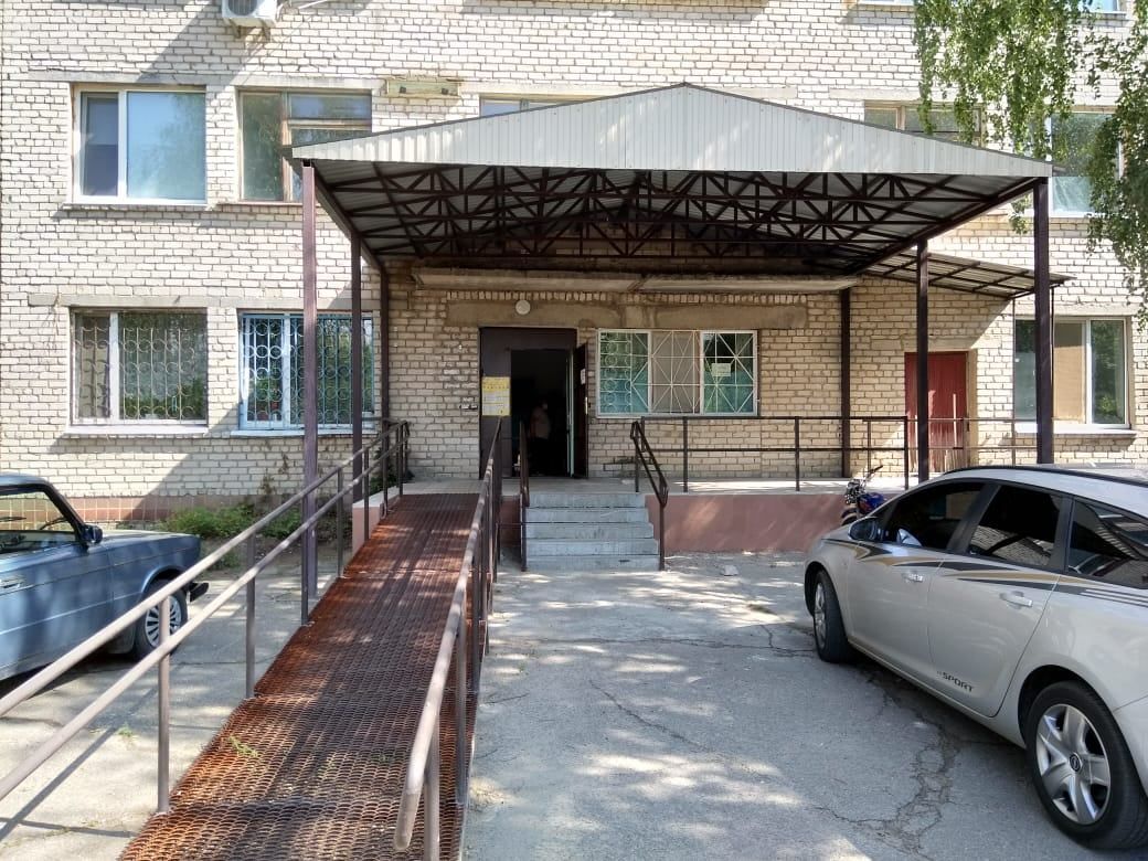 В районной больнице Станицы Луганской завершен ремонт крылец на 1,4 млн гривень
