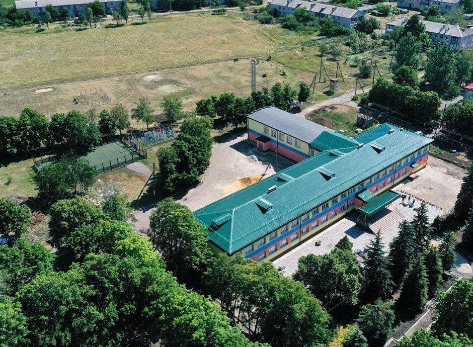 На Донетчине показали реконструкцию школы в Желанном (фото, видео)