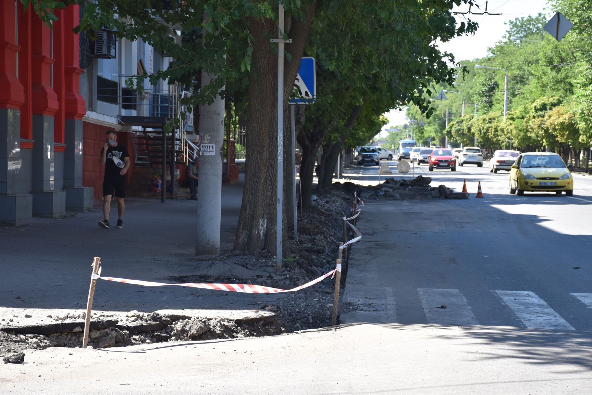 В Краматорске начат ремонт тротуаров по одной из центральных улиц