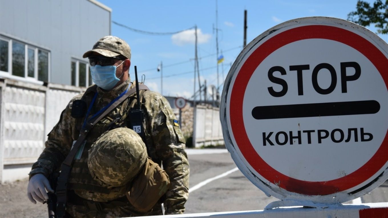 На КПВВ на Донетчине и Луганщине продолжают действовать карантинные ограничения