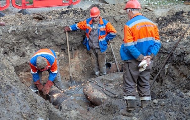 Специалисты КП "Воды Донбасса" обнаружили 4 порыва в водопроводе на Донетчине