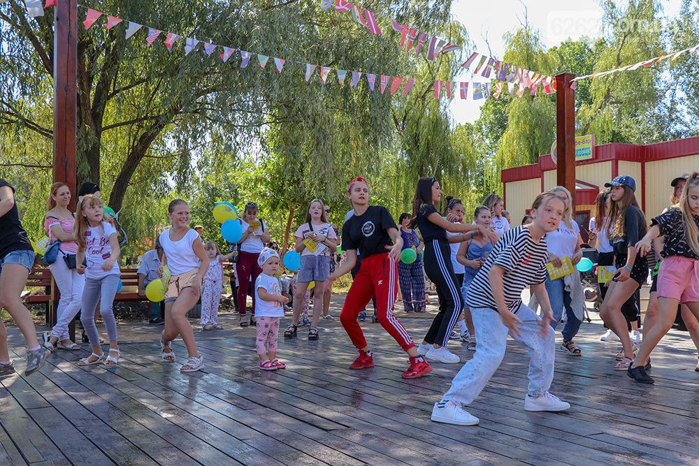 В Славянске ко Дню Независимости начался фестиваль "ДНК"