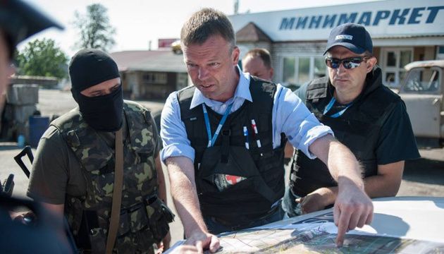 На Донбассе нужно восстановить гуманитарную помощь населению, - Хуг