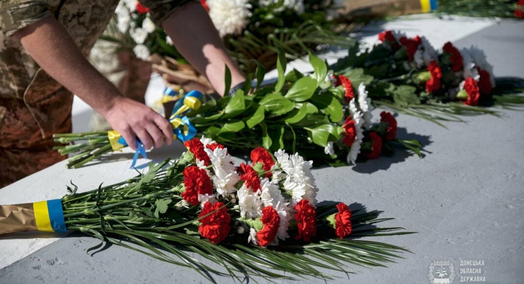 На Донетчине почтили память погибших во второй мировой войне: фото