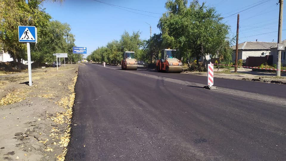 На Луганщине продолжают ремонт дороги Старобельск-Новоайдар: фото