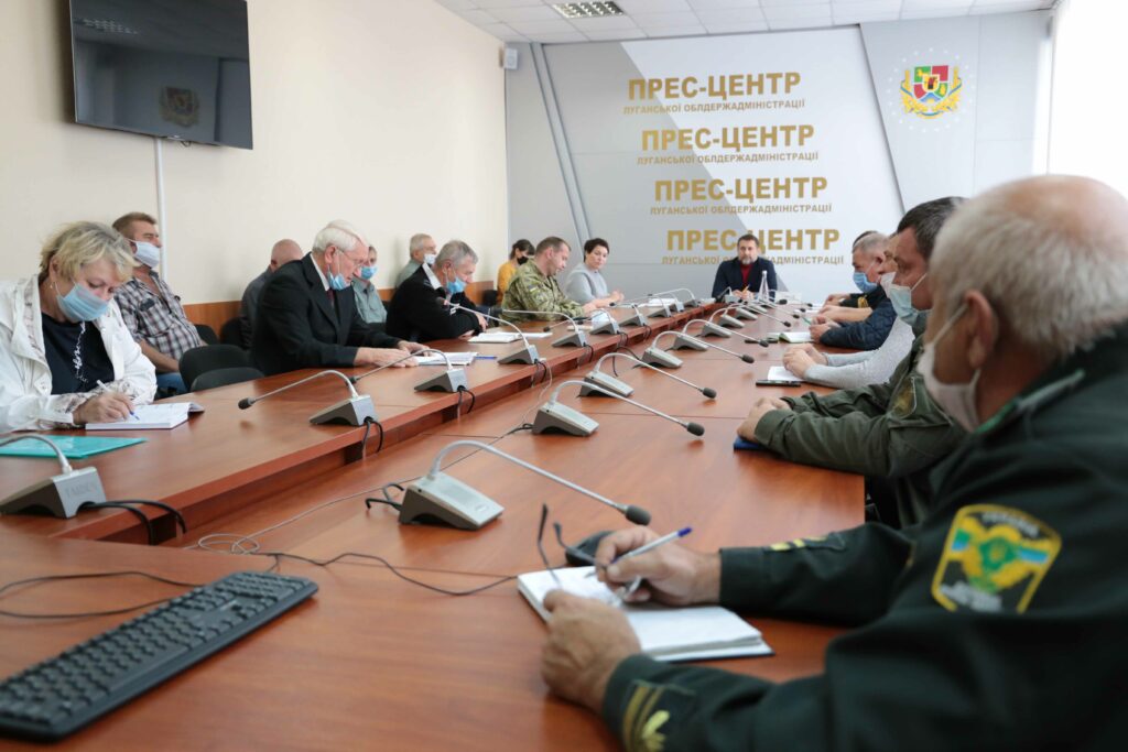 На Луганщине обсудили проблемы браконьерства и незаконных вырубок леса