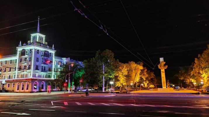 У мережі з'явилися фотографії видів окупованого Луганська