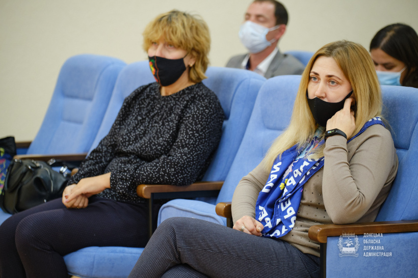 Глава ДонОГА Павел Кириленко провел встречу с семьями погибших участников АТО и ООС