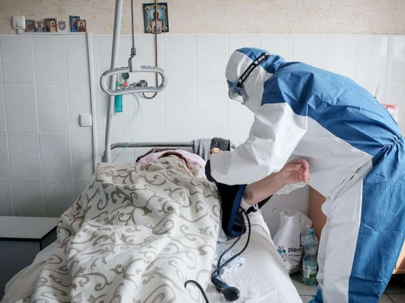 У лікарні у Мірнограді знаходяться 27 пацієнтів з COVID-19 з різних міст Донеччини: 2 особи у важкому стані
