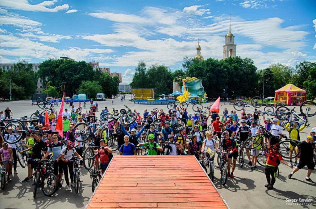 Як у Слов’янську активісти власноруч розбудовують велоінфраструктуру та мріють про “зелений туризм”