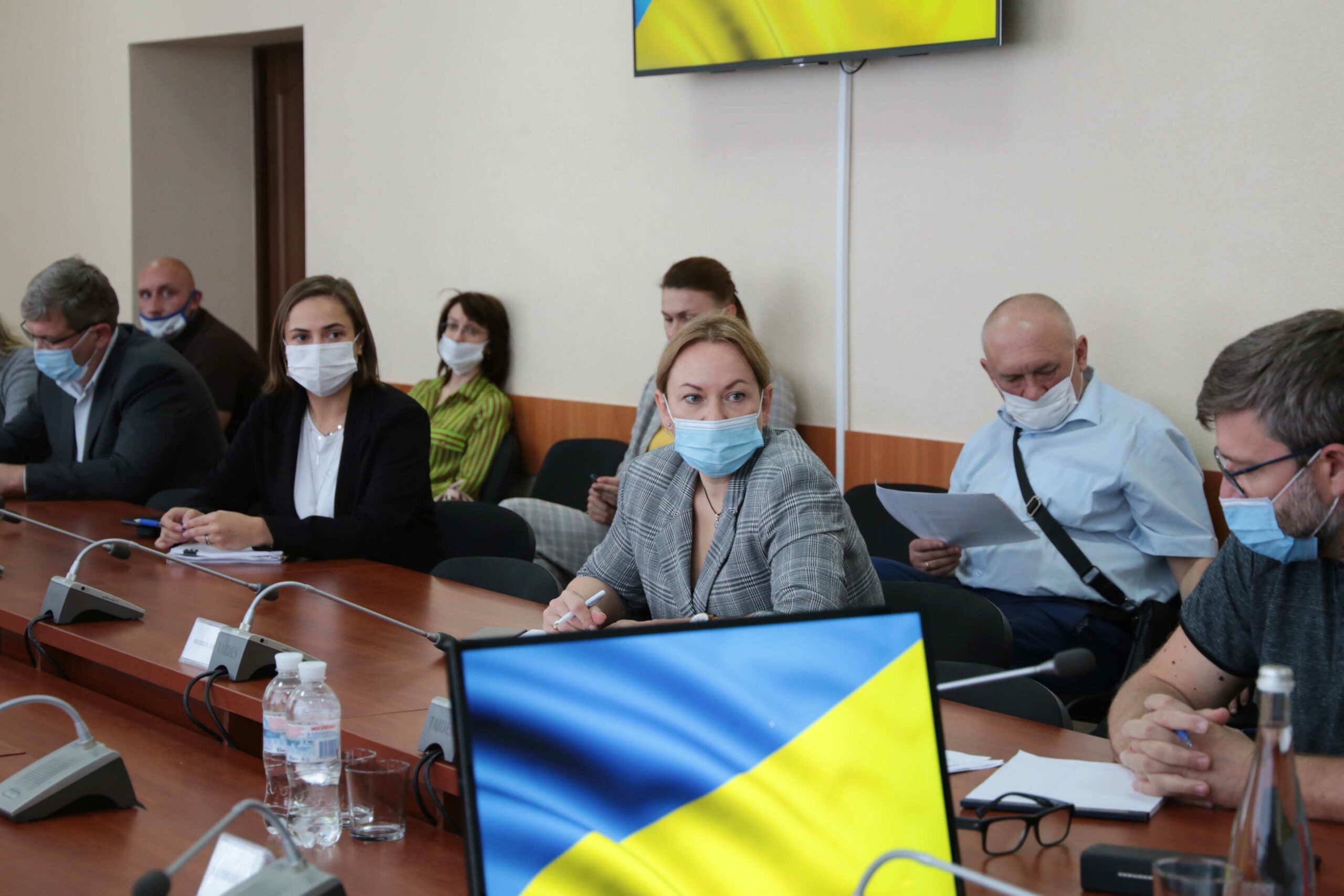 На уровне президента и правительства принято решение превратить Луганскую и Донецкую области в точки экономического роста Украины, - Мирошниченко