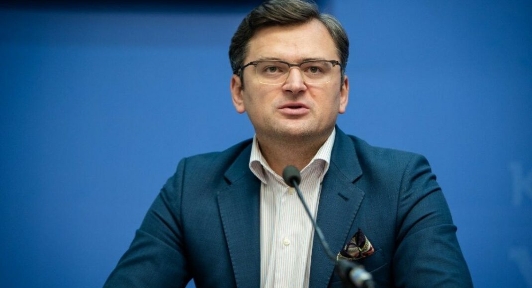 Кулеба заявив, що в разі визнання "ДНР" і "ЛНР" Росія вийде з Мінських угод