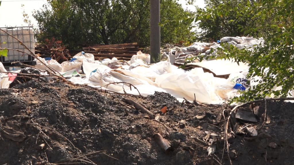 Нарушение закона или клевета? Почему мусорным полигоном на Луганщине заинтересовалась СБУ