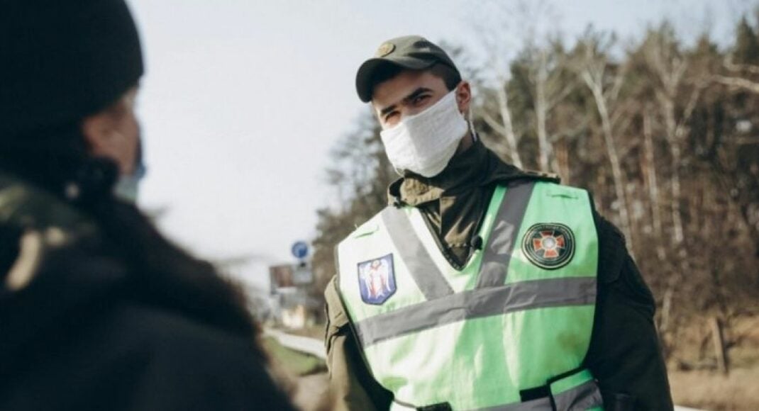 Чому чиновників Донбасу не карають за порушення карантину?