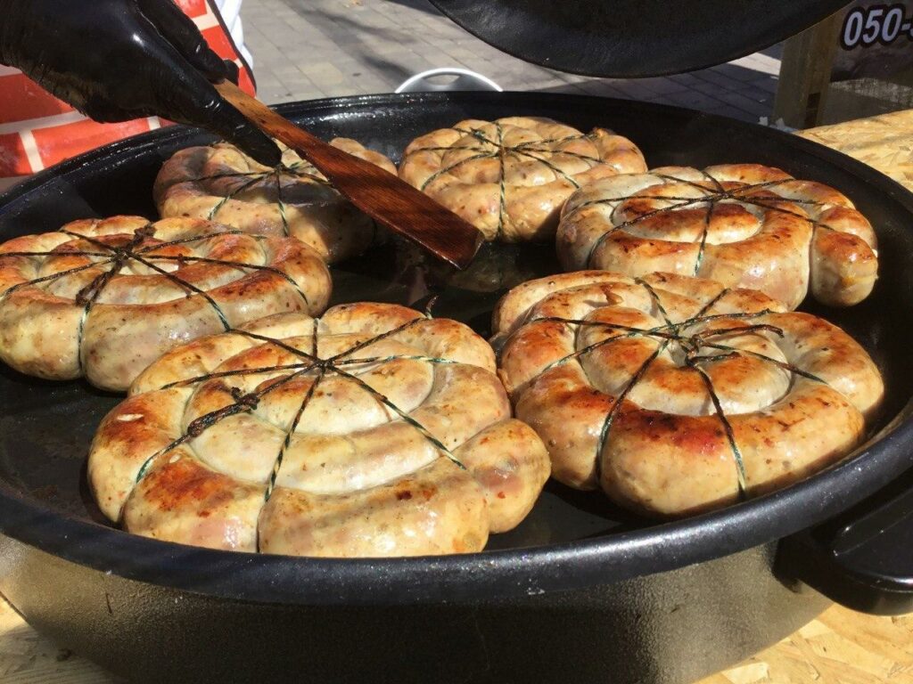 переселенка, производство колбасы, ковбаси, Мариуполь, Маріуполь