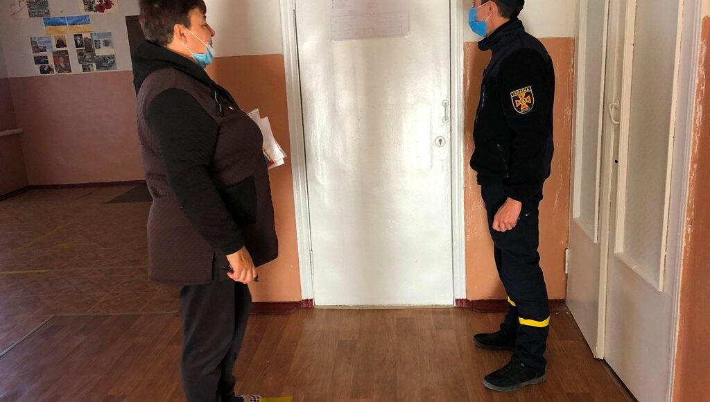 На Луганщині служби перевірили приміщення, в яких розміщені виборчі дільниці