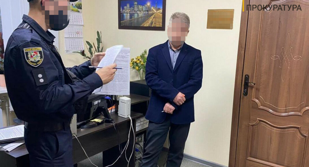 СМИ: Заместитель мэра Кременной попался на взятке