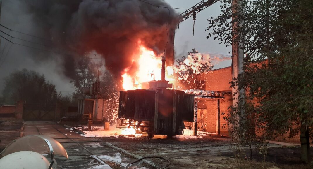 В Константиновке произошел пожар на заводе металлургического оборудования