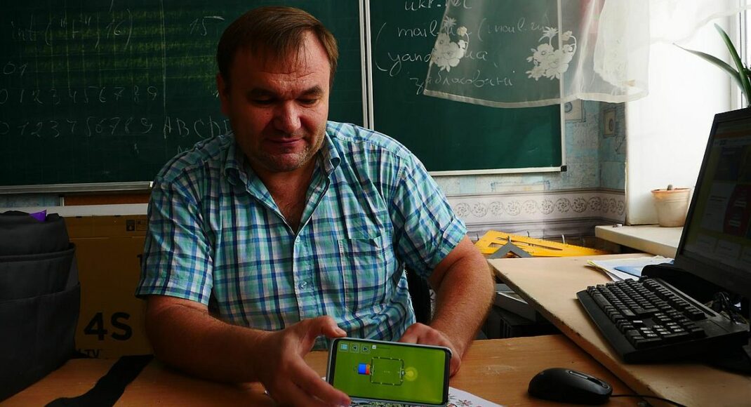 Як зробити смартфон корисним для навчання: вчитель зі Слов'янська розповів про улюблені додатки