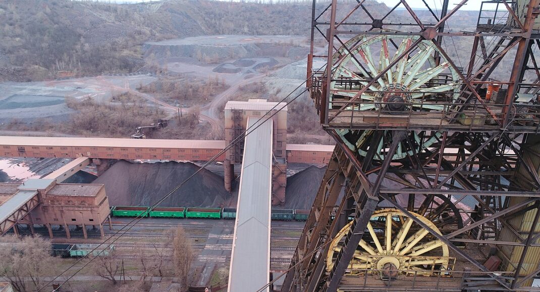 В ОРЛО масово звільняють шахтарів, - соцмережі