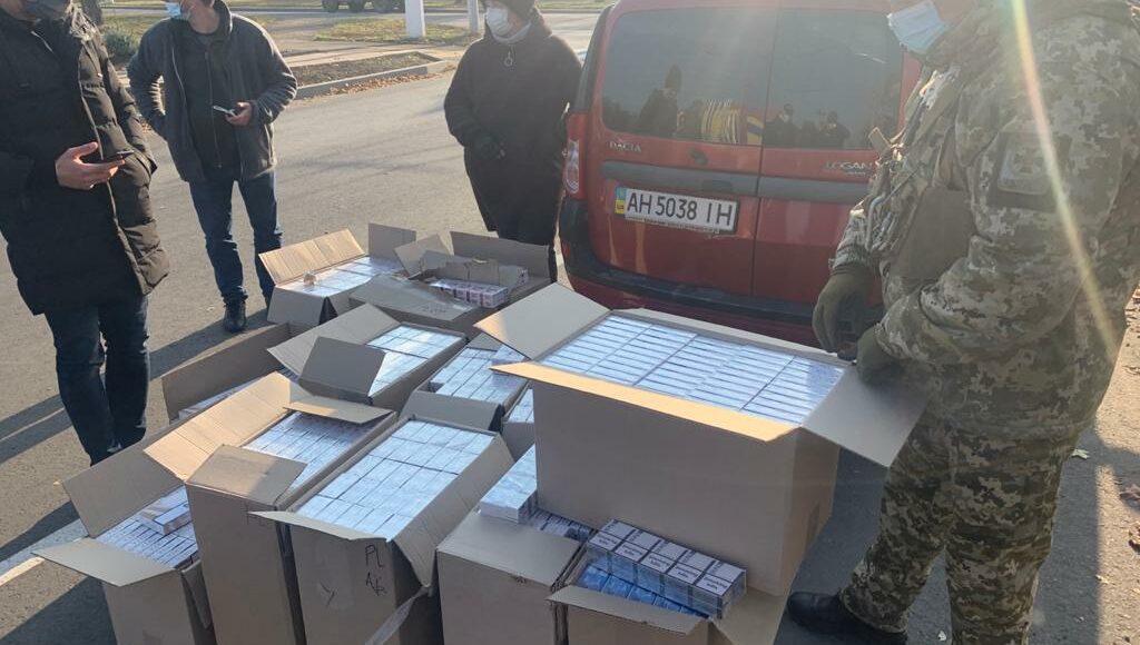 В Краматорске задержали машину с безакцизными сигаретами на 280 тысяч гривень