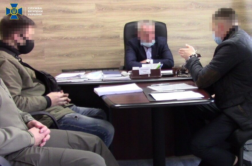 СБУ разоблачила мэра на Луганщине в получении взятки